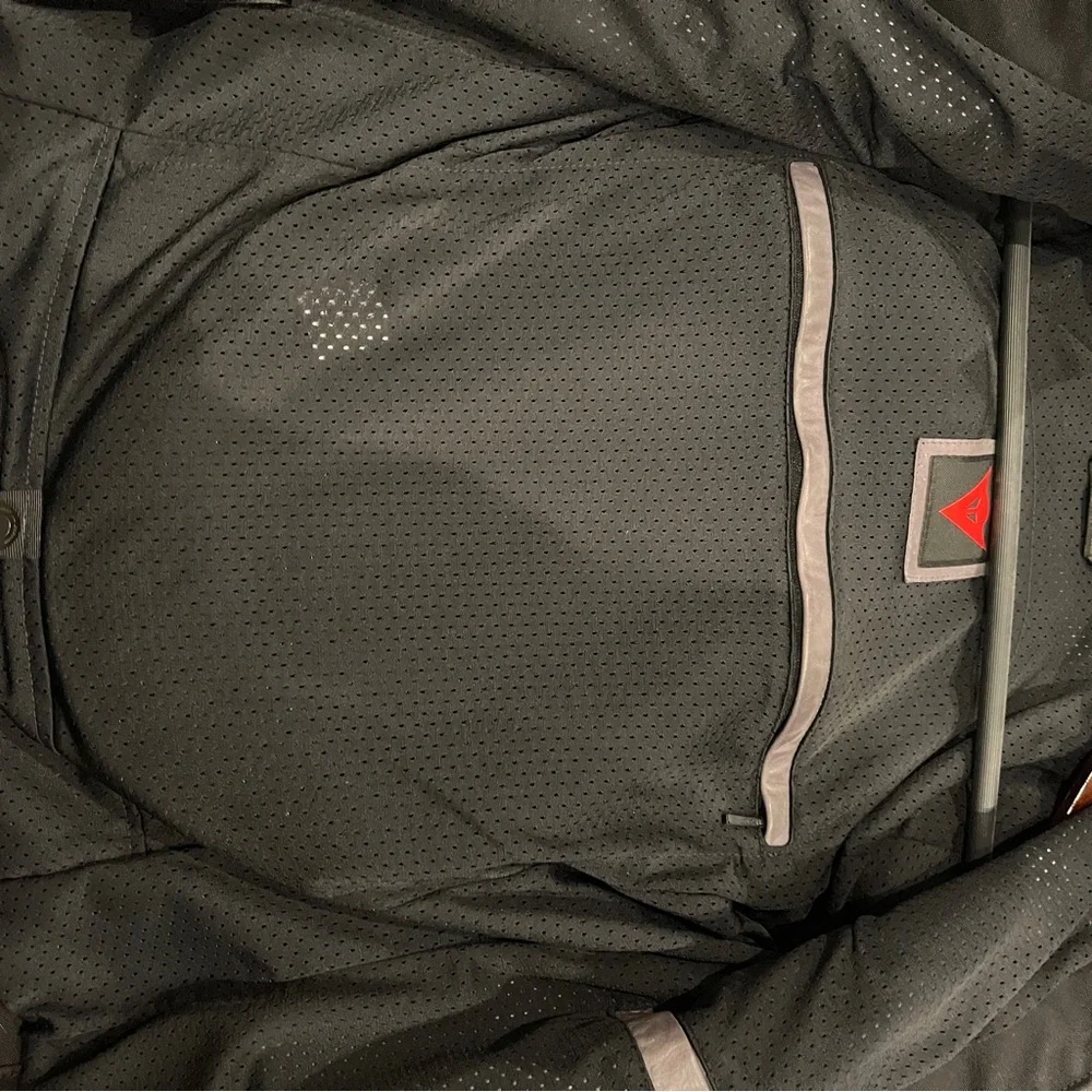 Dainese women’s leather motorcycle jacket - 42 - Picture 6 of 9